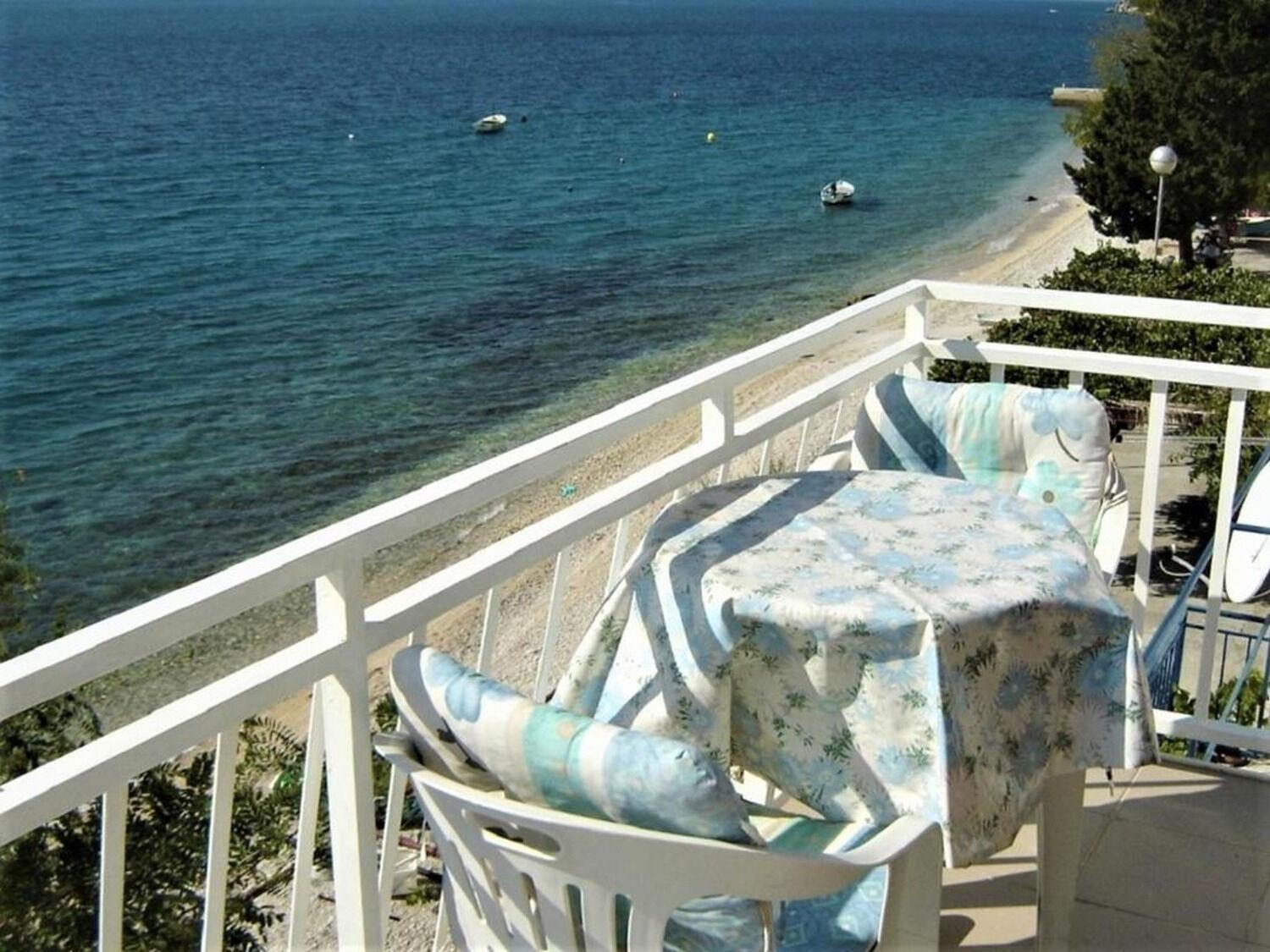 Apartment Danka - Affordable And At The Beach Brist Exterior foto